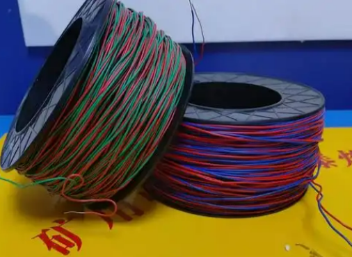 巴音郭楞放炮线的主要材质有哪些？不同材质的适用场景有何区别？