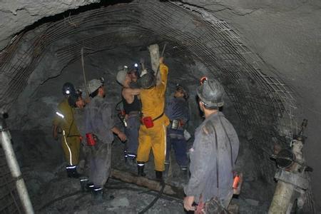 巴音郭楞工程爆破中的危险因素分析以及应对工程爆破危险的措施